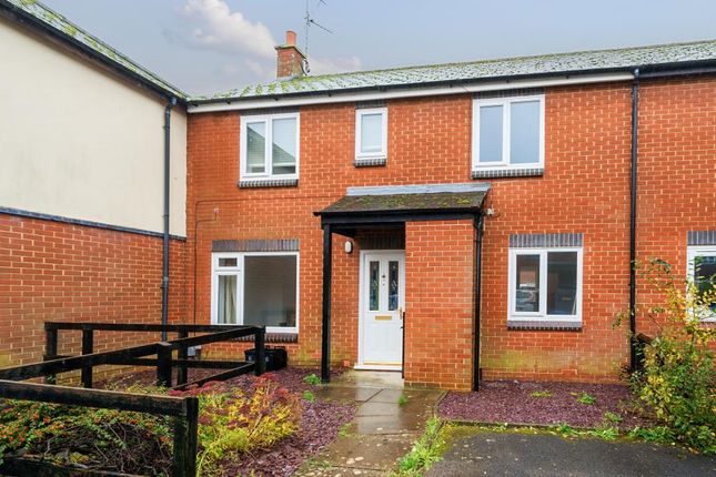 Detached house to rent in Farnborough, Hampshire