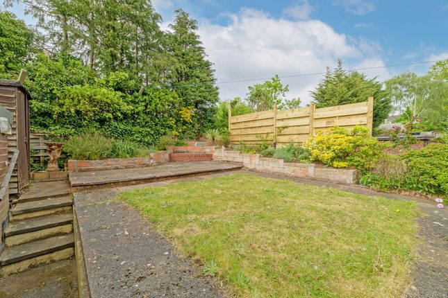 12 Blue Hatch, Frodsham photo 4