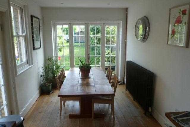 15, Beverley Road, Canterbury photo 4
