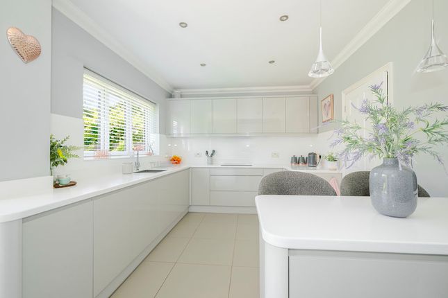 2, Madisson Court, Uckfield photo 3