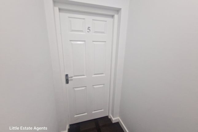 Room 5 82A, Claughton Street, St. Helens photo 2