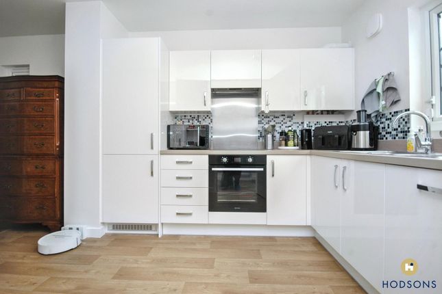 64, Milton Road, Wakefield photo 2