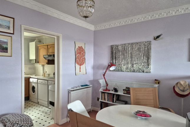 6 Highcroft, Cecil Road, Weston-Super-Mare photo 4