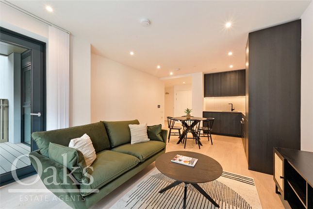 Thumbnail Flat to rent in Hawksbury Heights, Elephant &amp; Castle