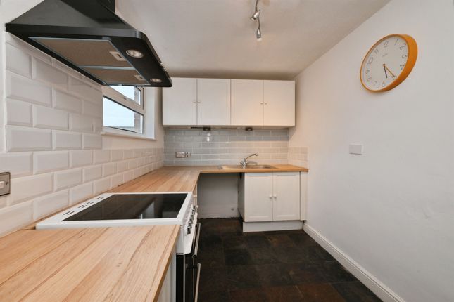 1, Chaucer Court, Chaucer Way, Hoddesdon photo 4