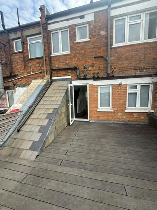 1021A Finchley Road, London photo 3