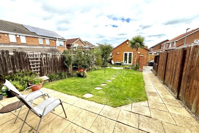 39, Tintagel Close, Hartlepool photo 2