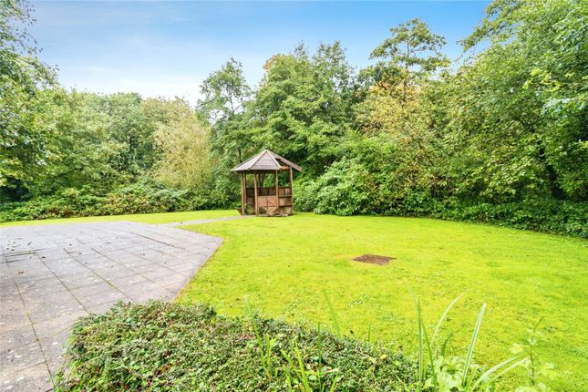 Flat 38 Rosida Gardens, 23, Hill Lane, Hampshire photo 3
