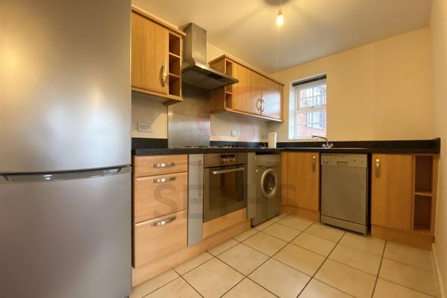 Thumbnail Flat to rent in Birkby Close, Hamilton, Leicester