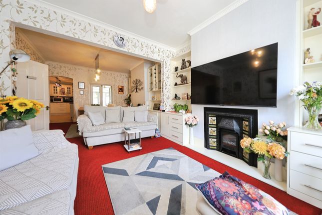 80, Hurcott Road, Kidderminster photo 4