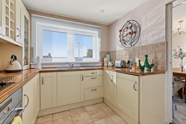 35 Wallace Street, Grangemouth photo 3