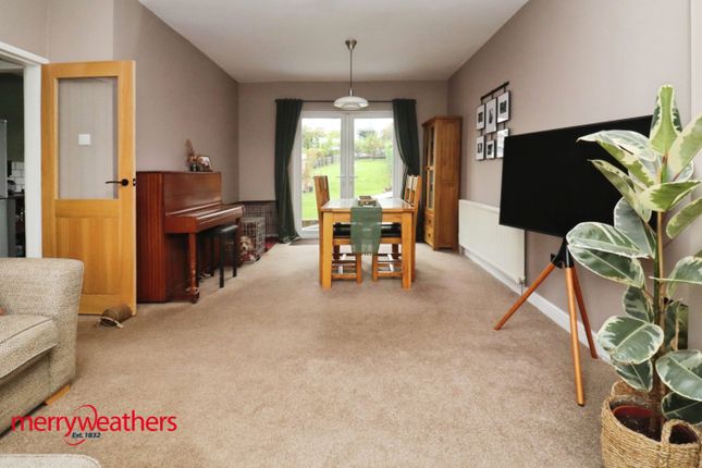 5, Munsbrough Lane, Rotherham photo 3