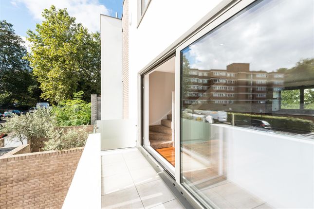 King Henrys Road Nw3 _ Jdw-7[1].Jpg