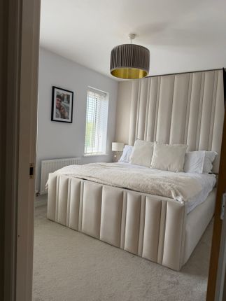 7, Quartz Close, Swadlincote photo 4