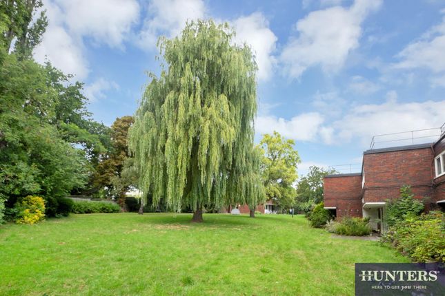Flat 38, 77, Rosedene, Christchurch Avenue, London photo 4
