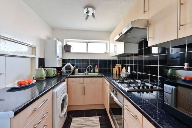 Flat for sale in Montague Road, Wimbledon, London