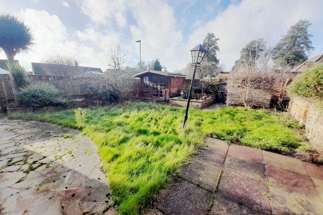 'Chylean', 5, Treeside Close, West Drayton photo 4