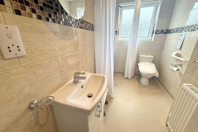 10, Pontefract photo 5