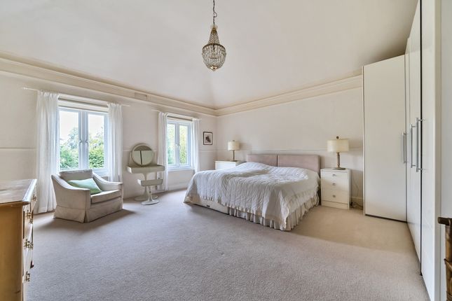 2, Scotswood, Barnet Road, Arkley photo 3