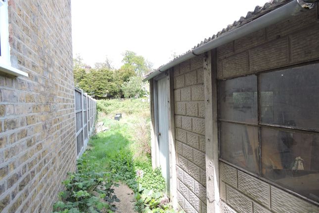 33, Cedar Park Road, Enfield, EN2 photo 3