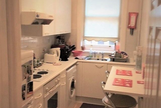 Flat 4, 109, Banbury Road, Oxford photo 2