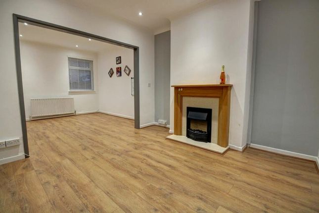 103 Malmesbury Road, Southampton photo 4