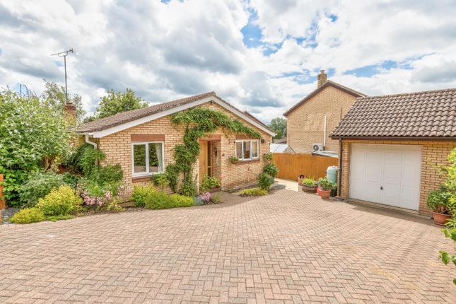 Lapwing Close East Hunsbury Northampton Nn4 3 Bedroom Detached Bungalow For Sale 59123189