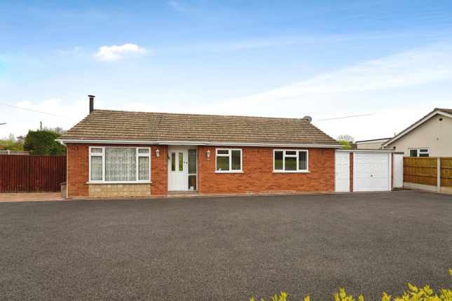 Bungalow for sale in Shrubbery Road, Drakes Broughton, Pershore, Worcestershire