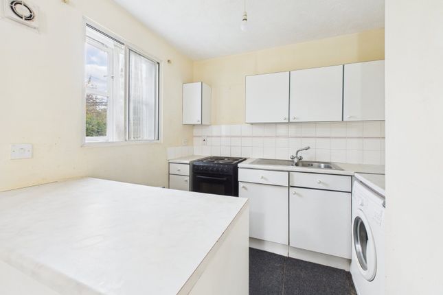 401, Maplin Park, Berkshire photo 2