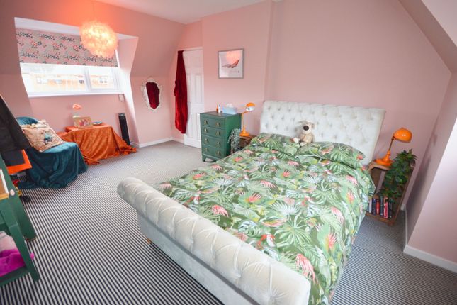 20, Shrubfield Grove, Corby photo 4