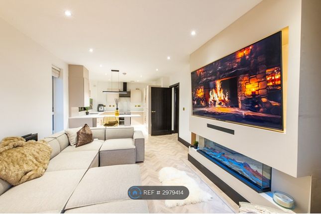 Flat   Malpass Drive Leybourne, Leybourne Chase, West Malling, Leybourne photo 4