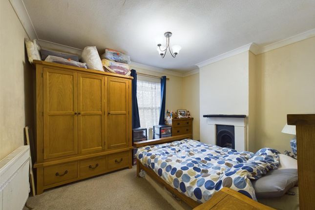 Terraced house for sale in Chester Street, Reading