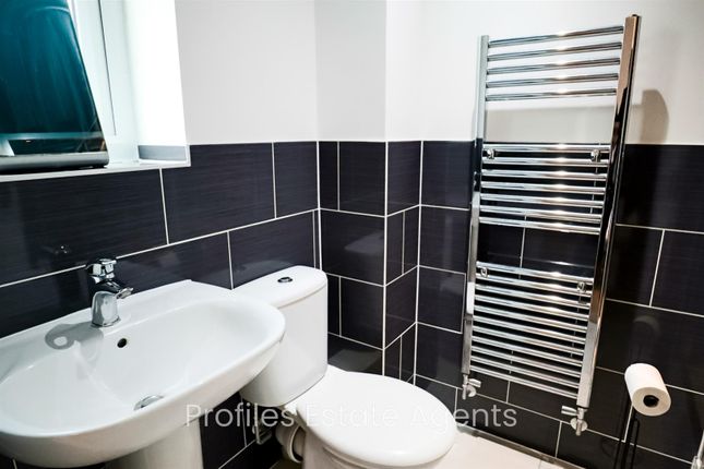 Town house for sale in Helsinki Drive, Hinckley