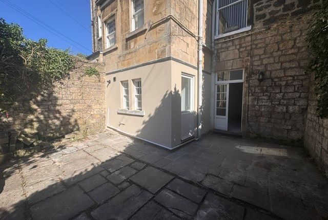 Garden Apartment, 38, Green Park, Bath photo 3
