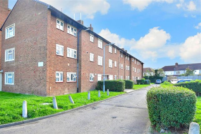 Thumbnail Flat for sale in Longwood Gardens, Ilford, Essex