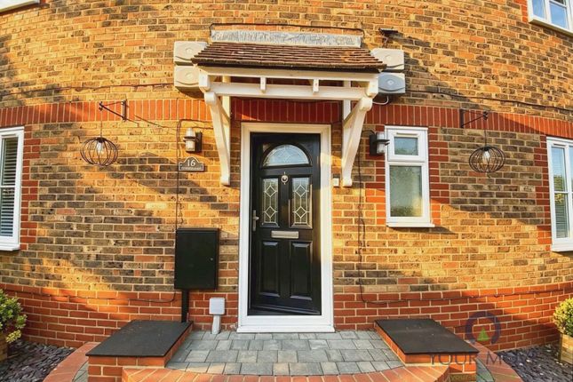 16, Monins Road, Sittingbourne photo 2