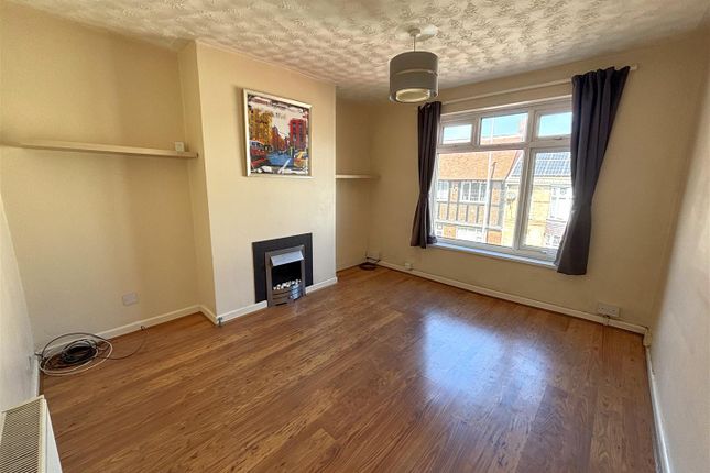 Flat B, 163, Abbotsbury Road, Dorset photo 2