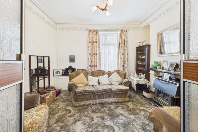 19, Gilbert Road, Llanelli photo 4