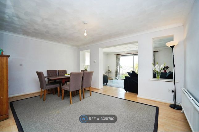 A Seaview Road, Brighton photo 3
