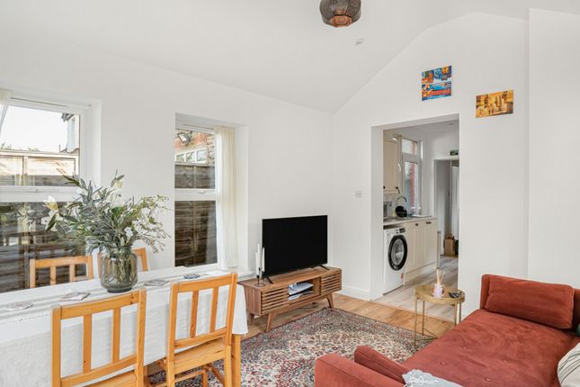 19, Waldegrave Road, Ealing photo 4