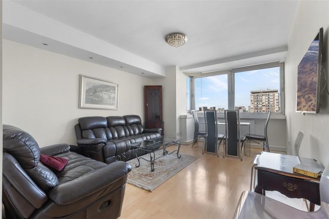 Flat for sale in 25 Porchester Place, London