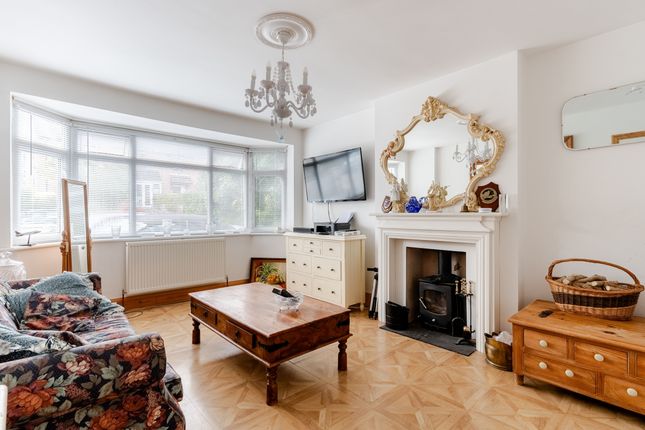 32 Aldercombe Road, Bristol photo 3