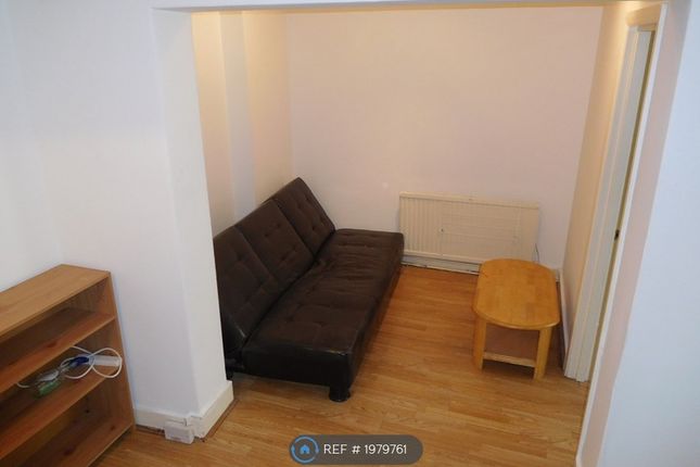 Thumbnail Flat to rent in Romilly Road, London