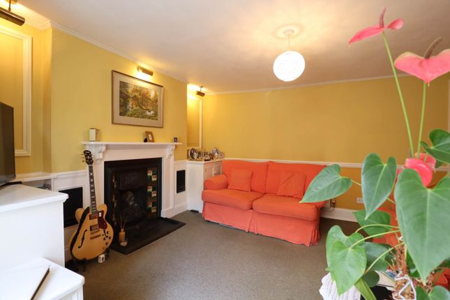 53, High Street, Marlborough photo 4