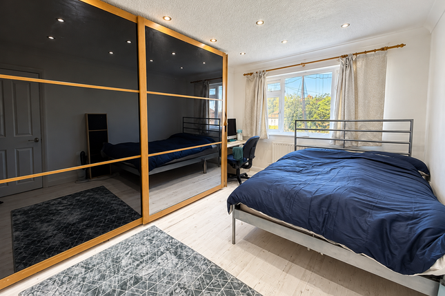 Room 1, Rochester Road, Northwood photo 4