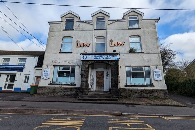 Retail premises to let in Sterry Road, Swansea