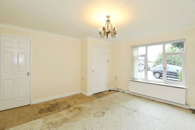 46, Mendip Close, Cheshire photo 3