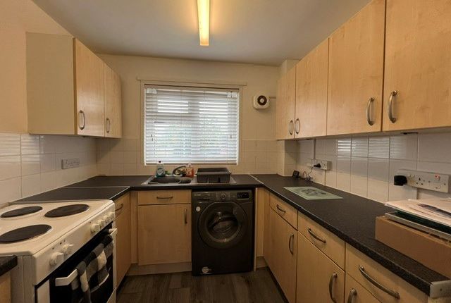 Haywood Court, Waltham Abbey photo 4