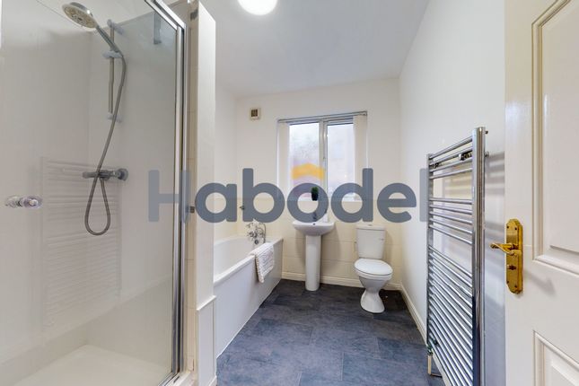 1, Cambridge Court, Bishop auckland photo 2