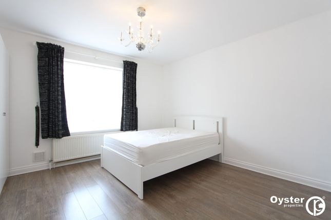 Flat to rent in Honister Gardens, Stanmore